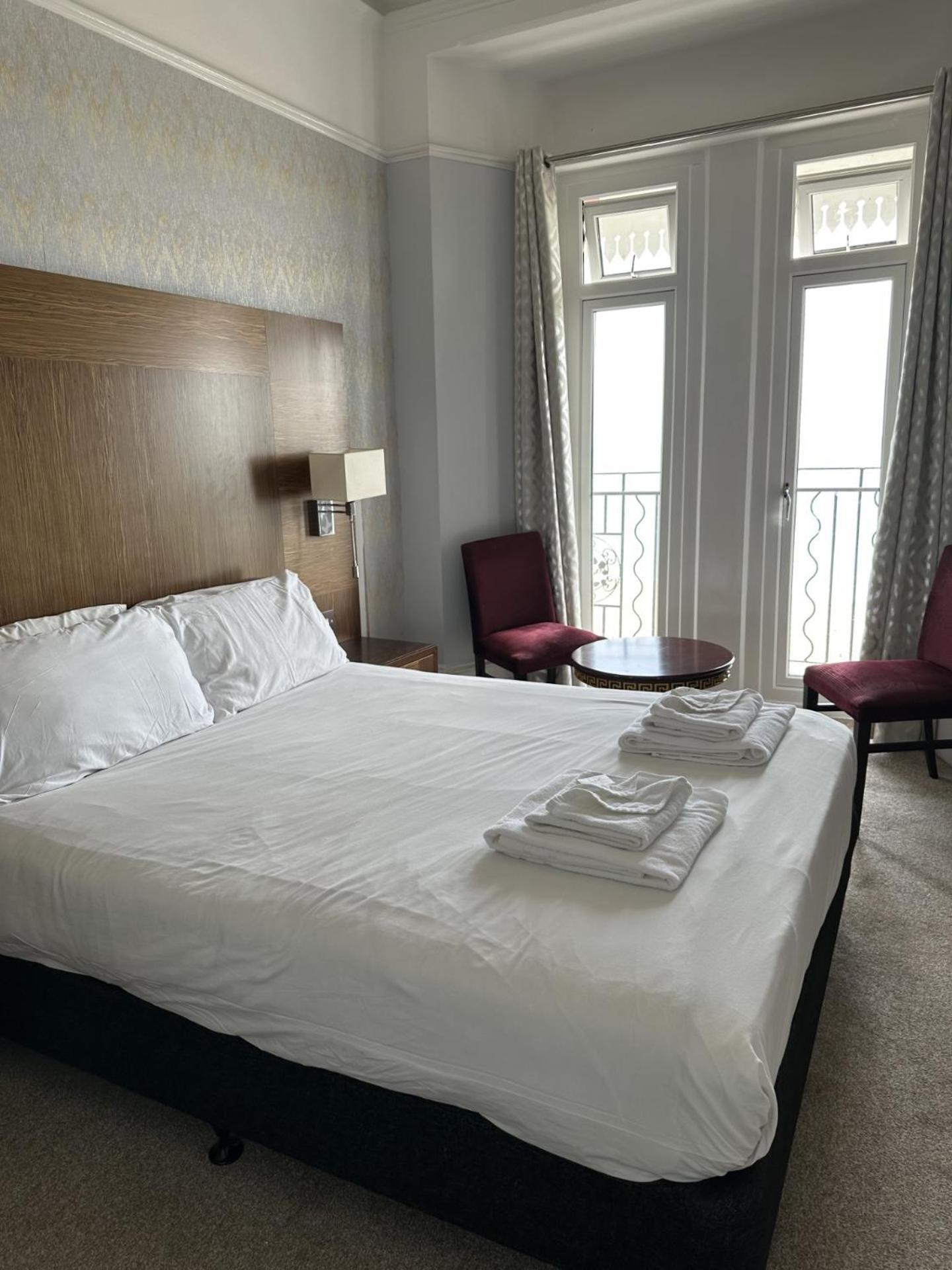 Glastonbury Hotel Истбурн Экстерьер фото
