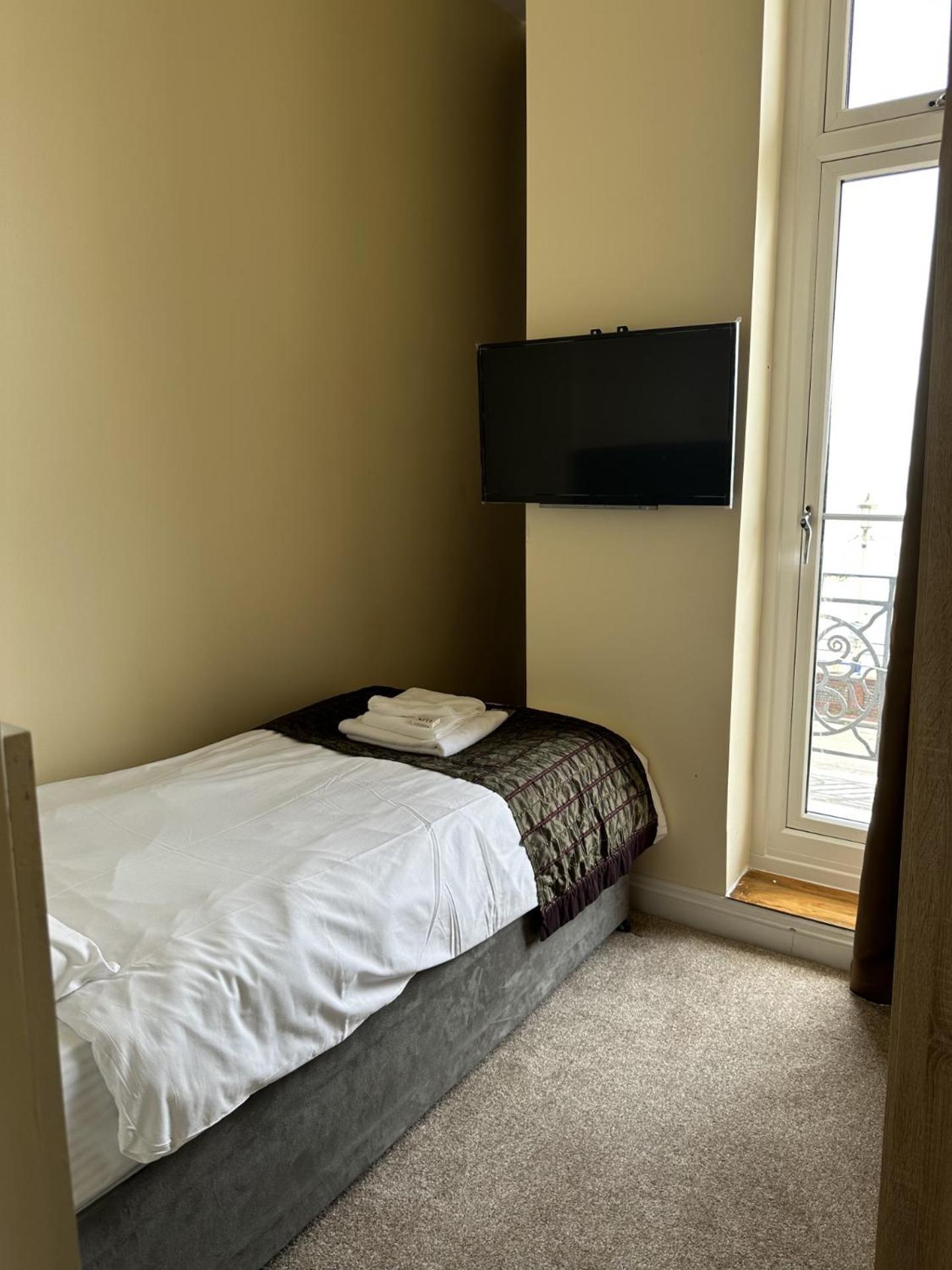 Glastonbury Hotel Истбурн Экстерьер фото